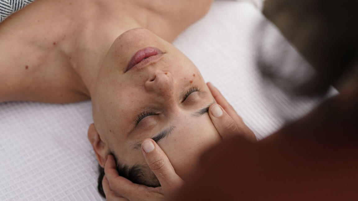 Massage therapy by Aicha